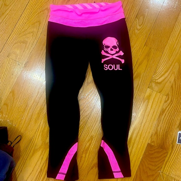 lululemon athletica Pants - Lululemon Soul Cycle Rare black and pink leggings Size 4